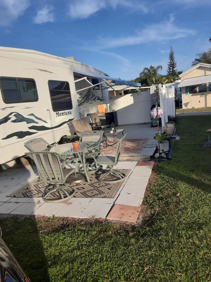 Fort Myers Beach Resort Exterior photo