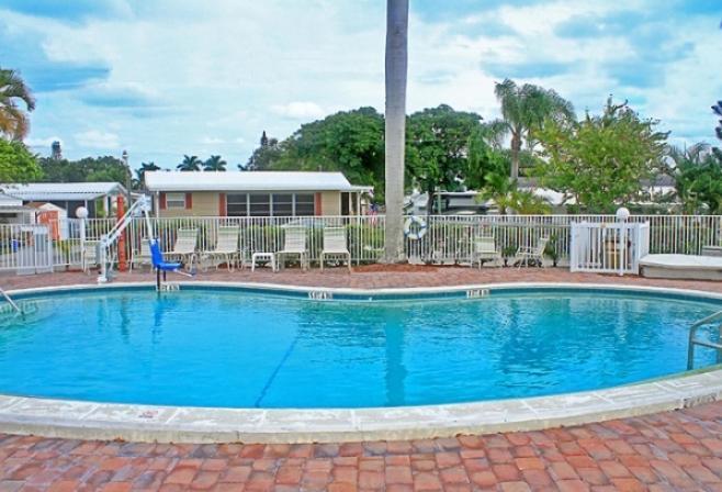 Fort Myers Beach Resort Exterior photo